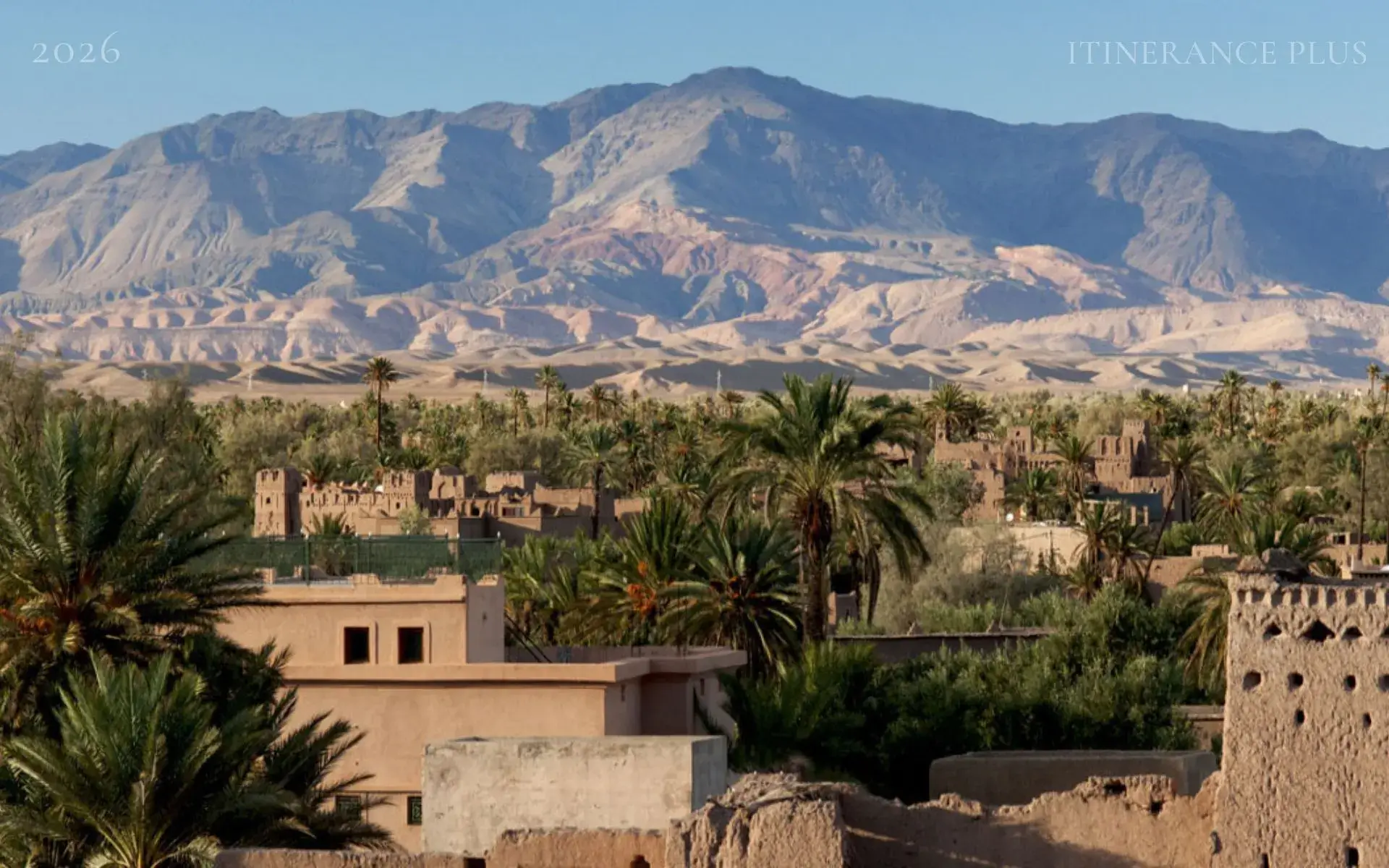 Le relief de Tinfou et l'appel du désert authentique d'Erg Chegaga - guide destination premium au Maroc | Itinerance Plus