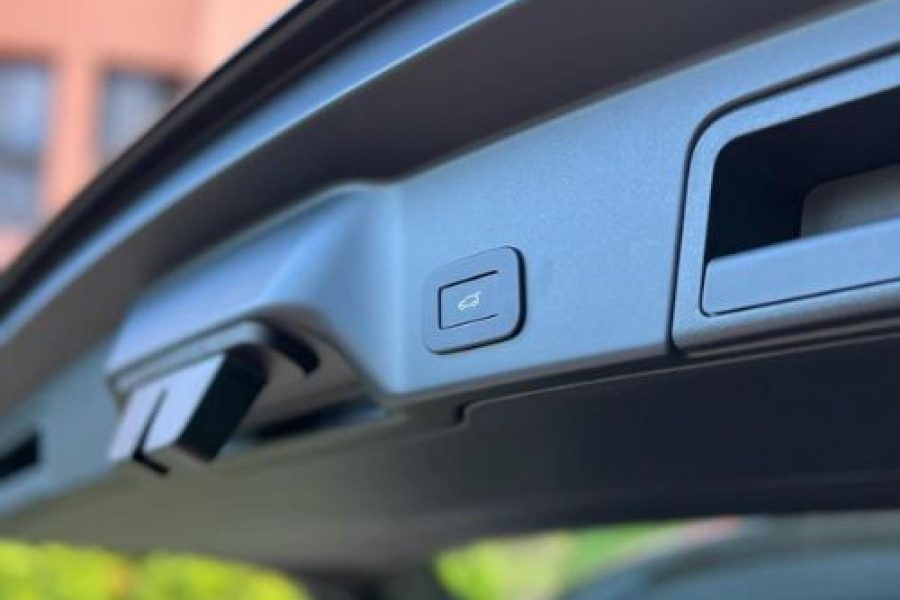 Découvrez la Range Rover Évoque R Dynamique : le SUV compact et puissant !
